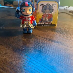Space Molly Optimus Prime Figure *Confirmed*